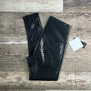 Beyond Yoga Black Shimmery Houndstooth Leggings